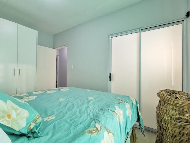 2 Bedroom Apartment / Flat For Sale in Fairview