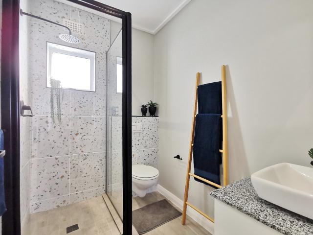 2 Bedroom Apartment / Flat For Sale in Fairview