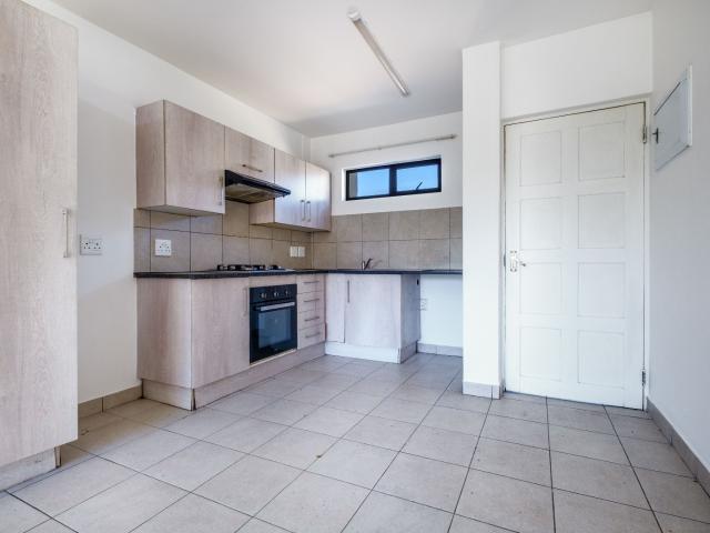 2 Bedroom Apartment / Flat For Sale in Ferndale