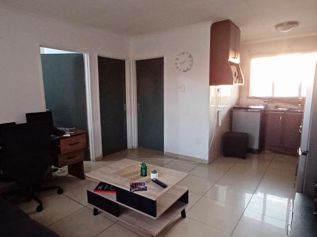 2 Bedroom Apartment / Flat For Sale in Fleurhof