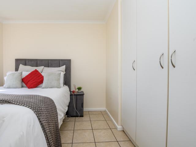 2 Bedroom Apartment / Flat For Sale in Kabega