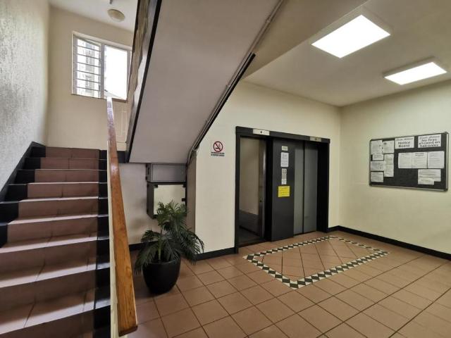 2 Bedroom Apartment / Flat For Sale in Humewood