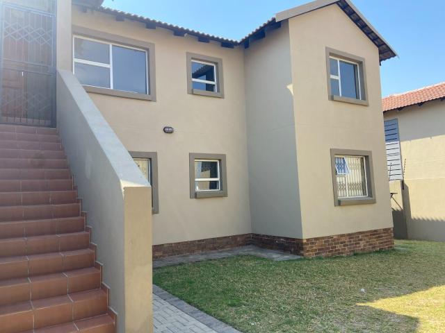 2 Bedroom Apartment / Flat For Sale in Ivy Park