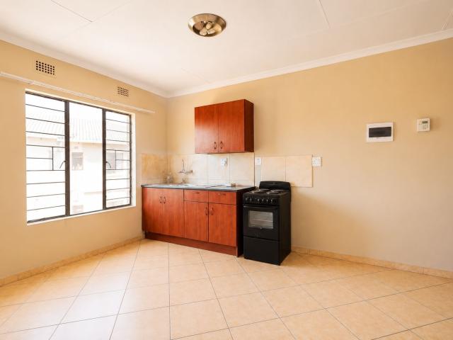 2 Bedroom Apartment / Flat For Sale in Jabulani