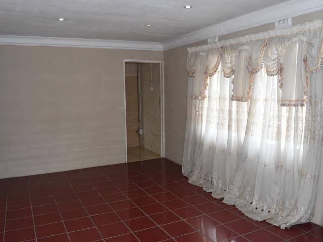 2 Bedroom Apartment / Flat For Sale in Oaklands