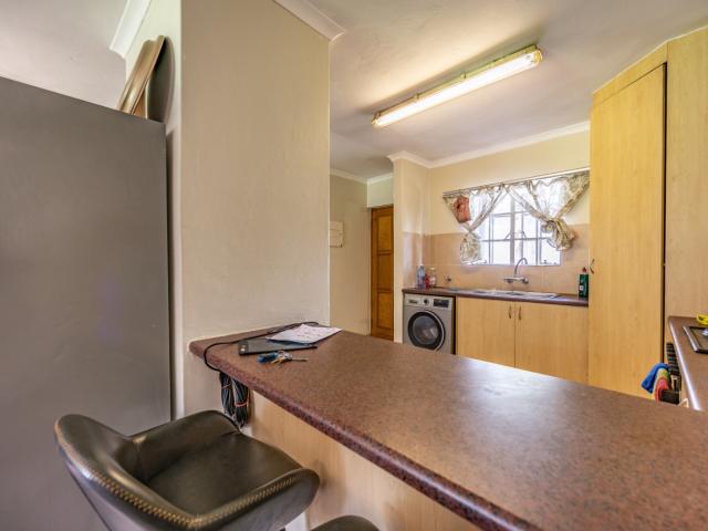 2 Bedroom Apartment / Flat For Sale in Olympus AH