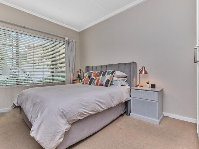 2 Bedroom Apartment / Flat For Sale in Lonehill