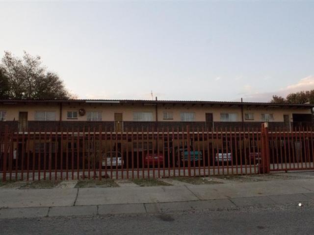 2 Bedroom Apartment / Flat For Sale in La Hoff