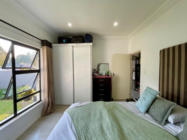 2 Bedroom Apartment / Flat For Sale in Linden