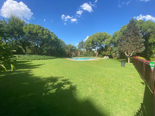 2 Bedroom Apartment / Flat For Sale in Lynnwood