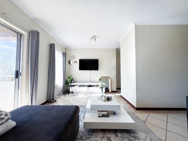 2 Bedroom Apartment / Flat For Sale in Monavoni