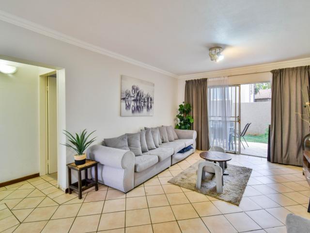 2 Bedroom Apartment / Flat For Sale in Moreleta Park
