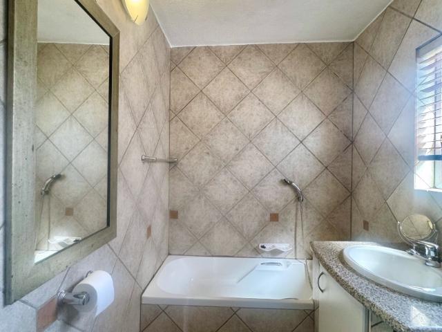 2 Bedroom Apartment / Flat For Sale in Morningside