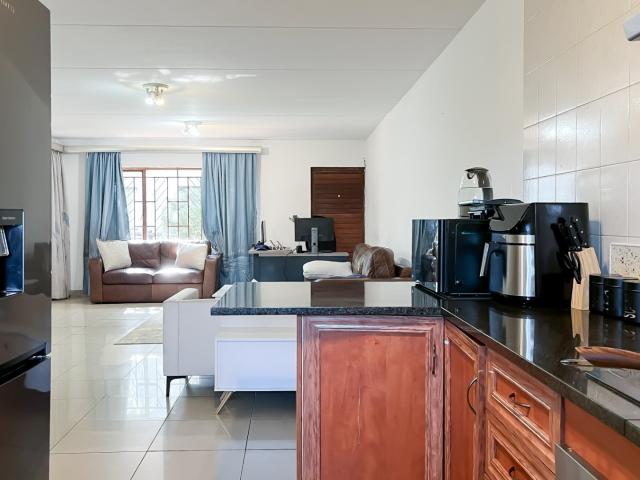 2 Bedroom Apartment / Flat For Sale in Morningside