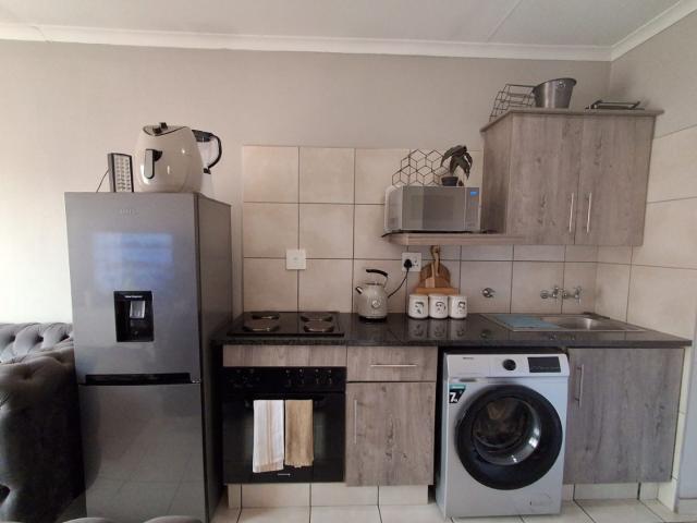 2 Bedroom Apartment / Flat For Sale in Mamelodi