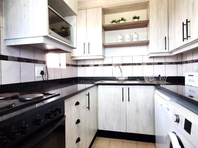 2 Bedroom Apartment / Flat For Sale in Manaba Beach