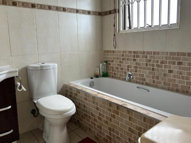 2 Bedroom Apartment / Flat For Sale in Marais Steyn Park
