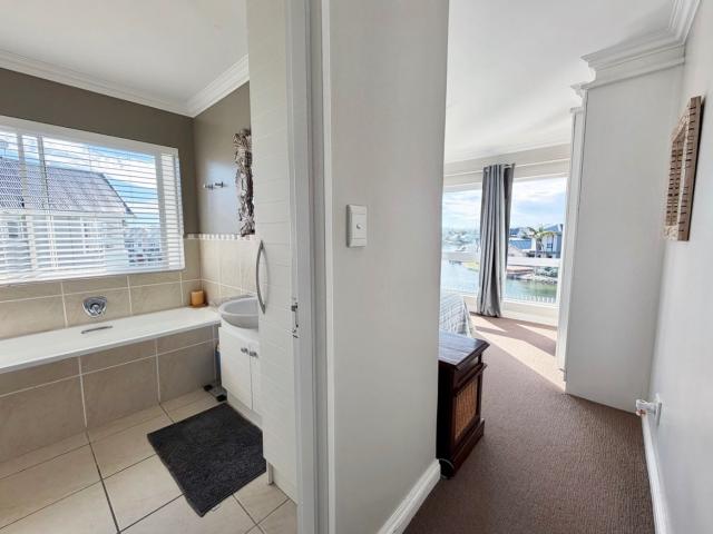 2 Bedroom Apartment / Flat For Sale in Marina Martinique