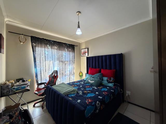 2 Bedroom Apartment / Flat For Sale in Noordwyk