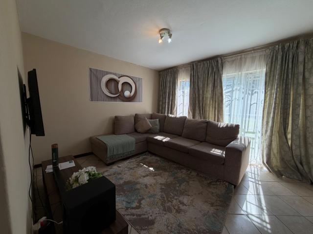 2 Bedroom Apartment / Flat For Sale in Noordwyk