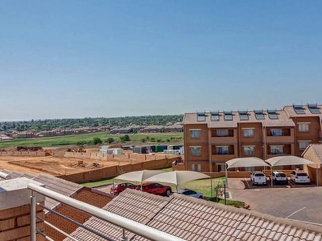 2 Bedroom Apartment / Flat For Sale in Noordwyk