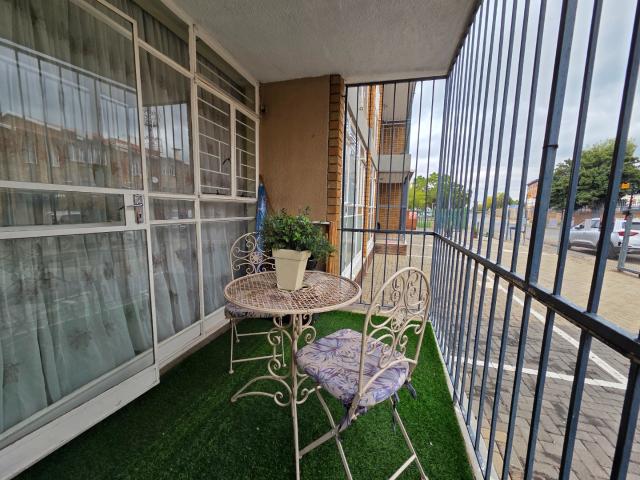 2 Bedroom Apartment / Flat For Sale in New Redruth