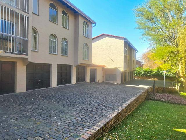 2 Bedroom Apartment / Flat For Sale in South Crest