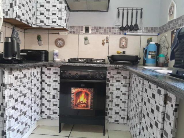 2 Bedroom Apartment / Flat For Sale in South Crest