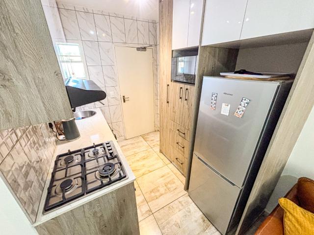 2 Bedroom Apartment / Flat For Sale in South Hills