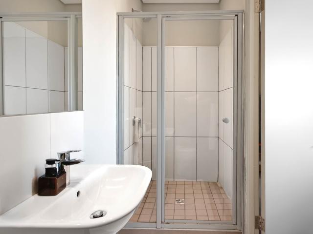 2 Bedroom Apartment / Flat For Sale in Somerset Lakes