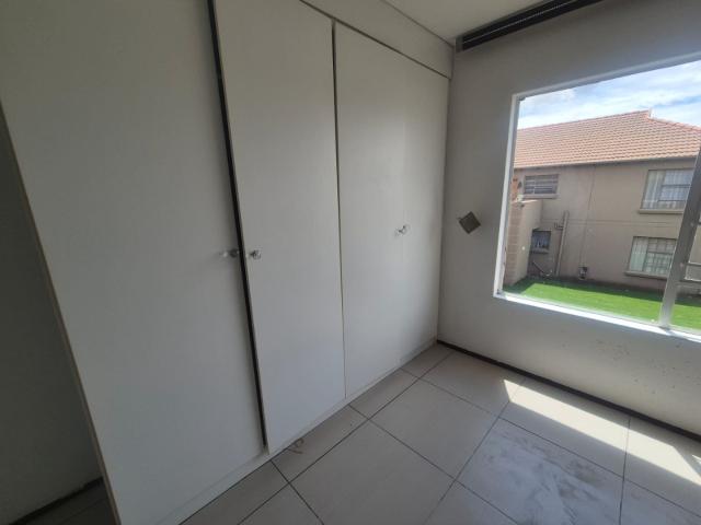 2 Bedroom Apartment / Flat For Sale in Sonneveld