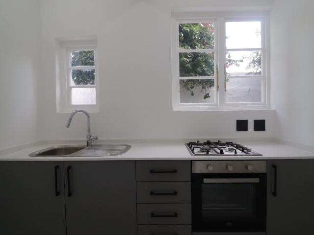 2 Bedroom Apartment / Flat For Sale in Sea Point