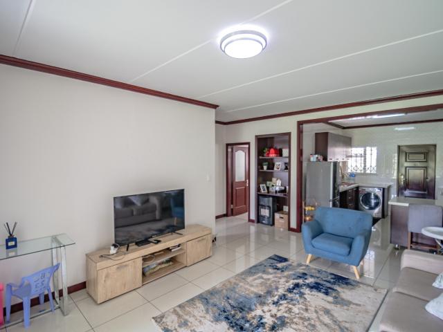 2 Bedroom Apartment / Flat For Sale in Summerset
