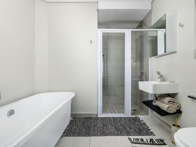 2 Bedroom Apartment / Flat For Sale in Summerstrand