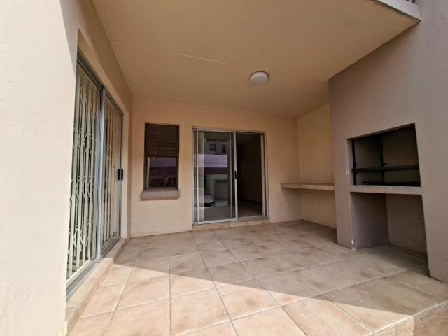2 Bedroom Apartment / Flat For Sale in Sundowner