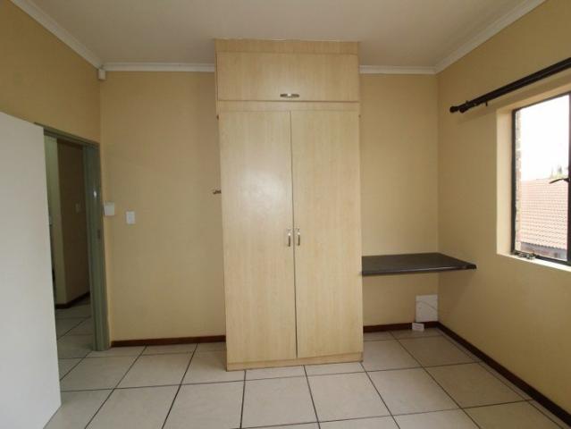 2 Bedroom Apartment / Flat For Sale in Potchefstroom Central