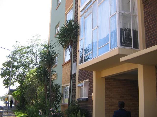2 Bedroom Apartment / Flat For Sale in Potchefstroom Central