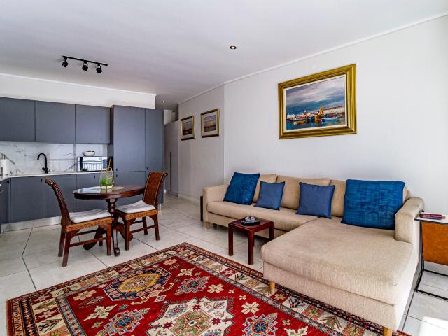 2 Bedroom Apartment / Flat For Sale in Paardevlei