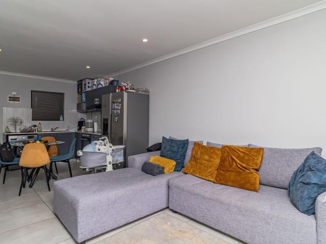2 Bedroom Apartment / Flat For Sale in Parklands