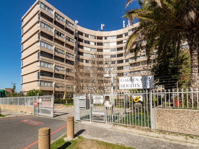 2 Bedroom Apartment / Flat For Sale in Pinelands