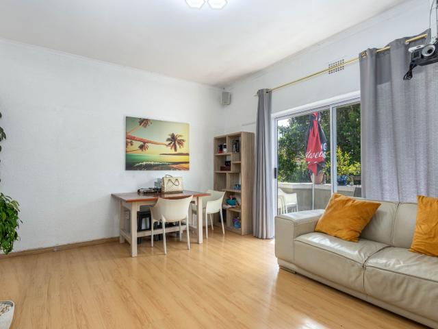 2 Bedroom Apartment / Flat For Sale in Rondebosch