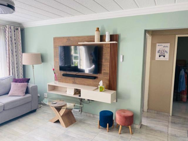 2 Bedroom Apartment / Flat For Sale in Ravenswood