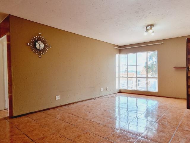 2 Bedroom Apartment / Flat For Sale in Ridgeway