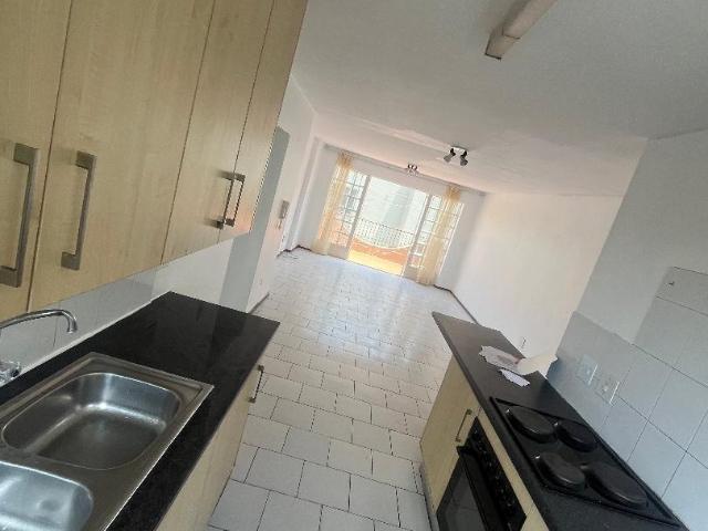 2 Bedroom Apartment / Flat For Sale in Ridgeway