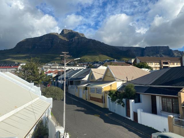 2 Bedroom Apartment / Flat For Sale in Woodstock