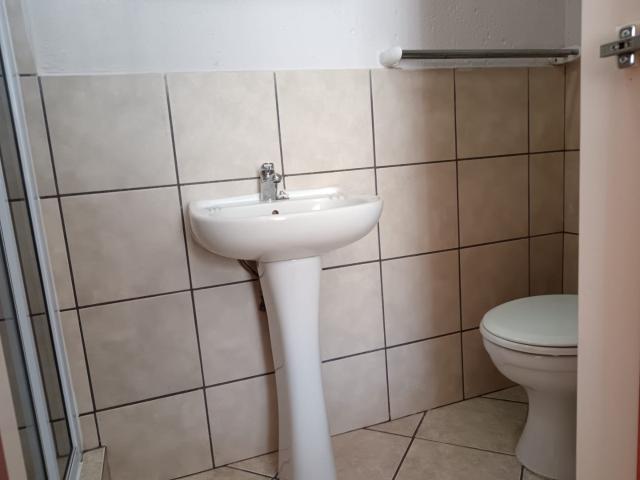 2 Bedroom Apartment / Flat For Sale in Waterval East