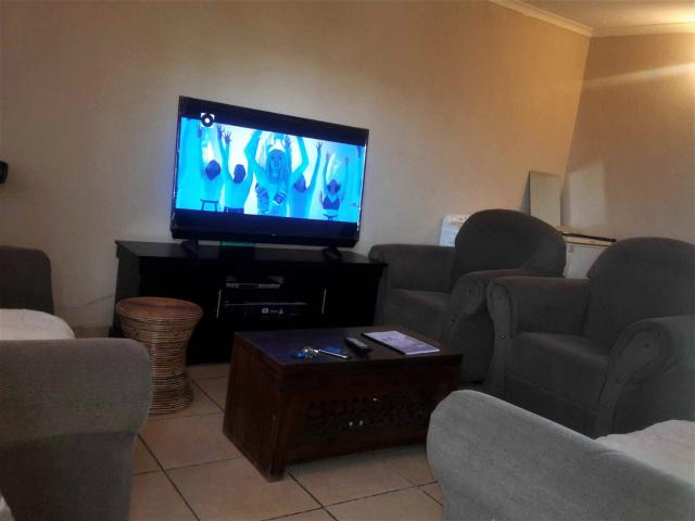 2 Bedroom Apartment / Flat For Sale in West Turffontein