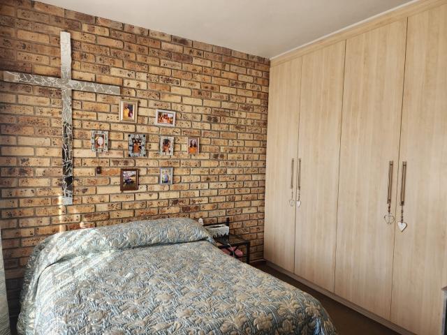 2 Bedroom Apartment / Flat For Sale in Wilkoppies