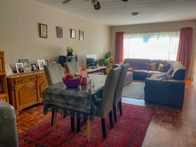 2 Bedroom Apartment / Flat For Sale in Windsor East