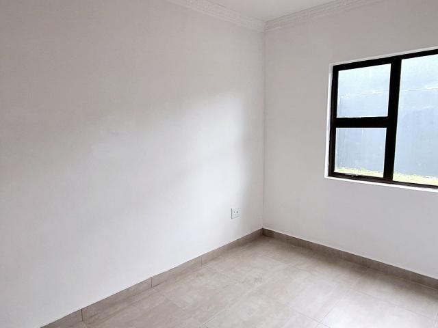 2 Bedroom Apartment / Flat For Sale in Trenance Manor
